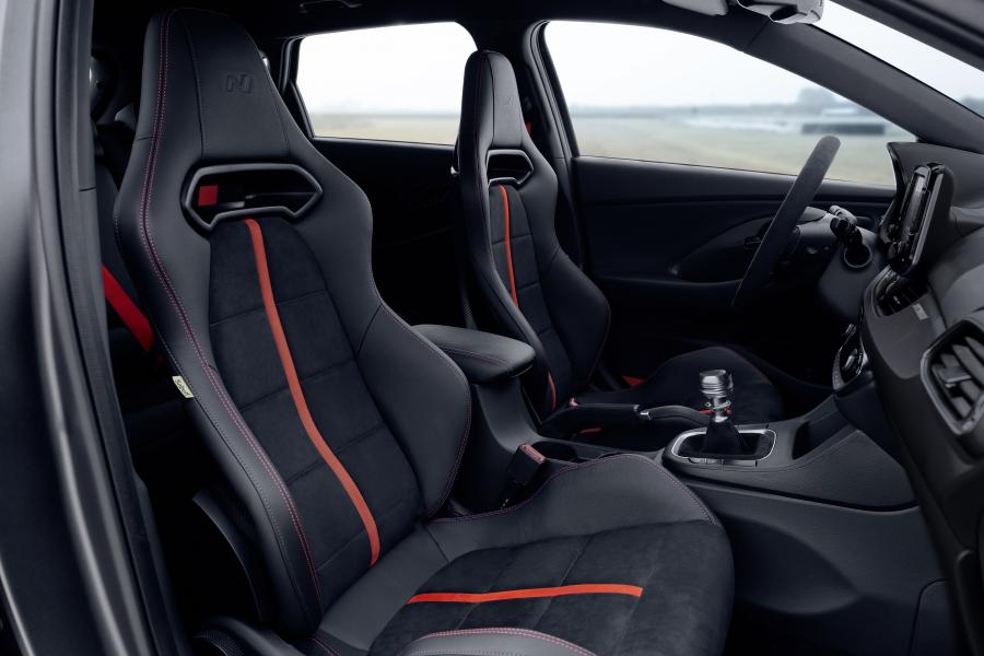 Интерьер Hyundai i30 N Project C (PD) 2019 года  (WW) (фото 4 из 32)